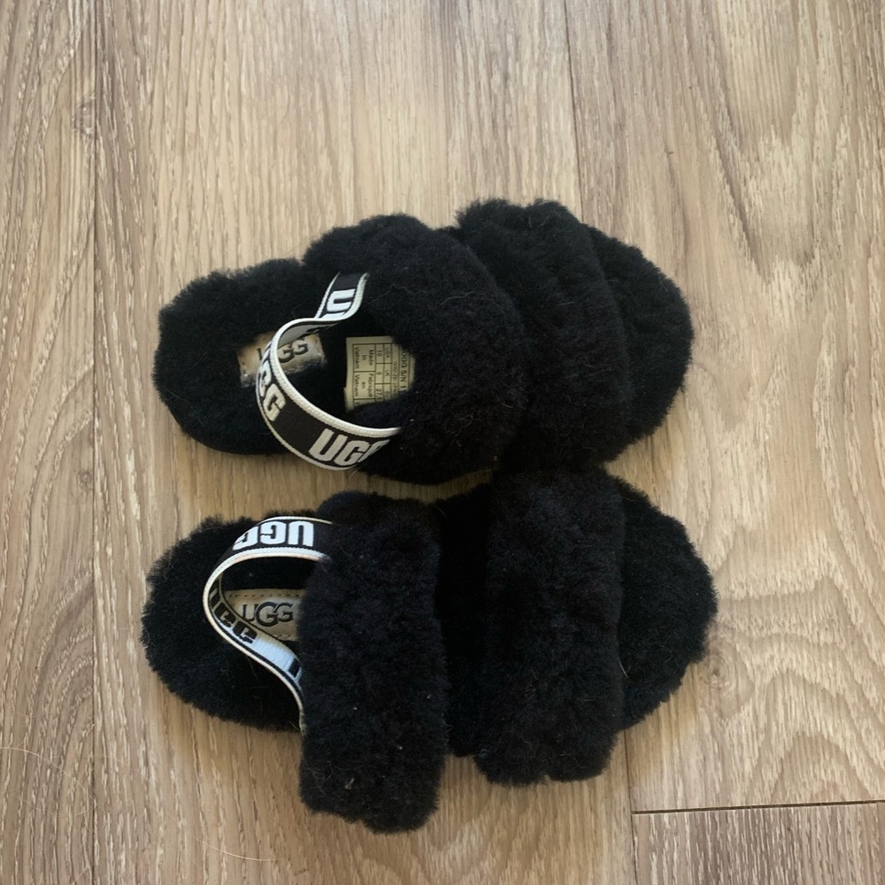 UGG Kids Black Fluffy Slippers